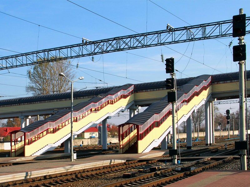 Крытый переход железнодорожного вокзала